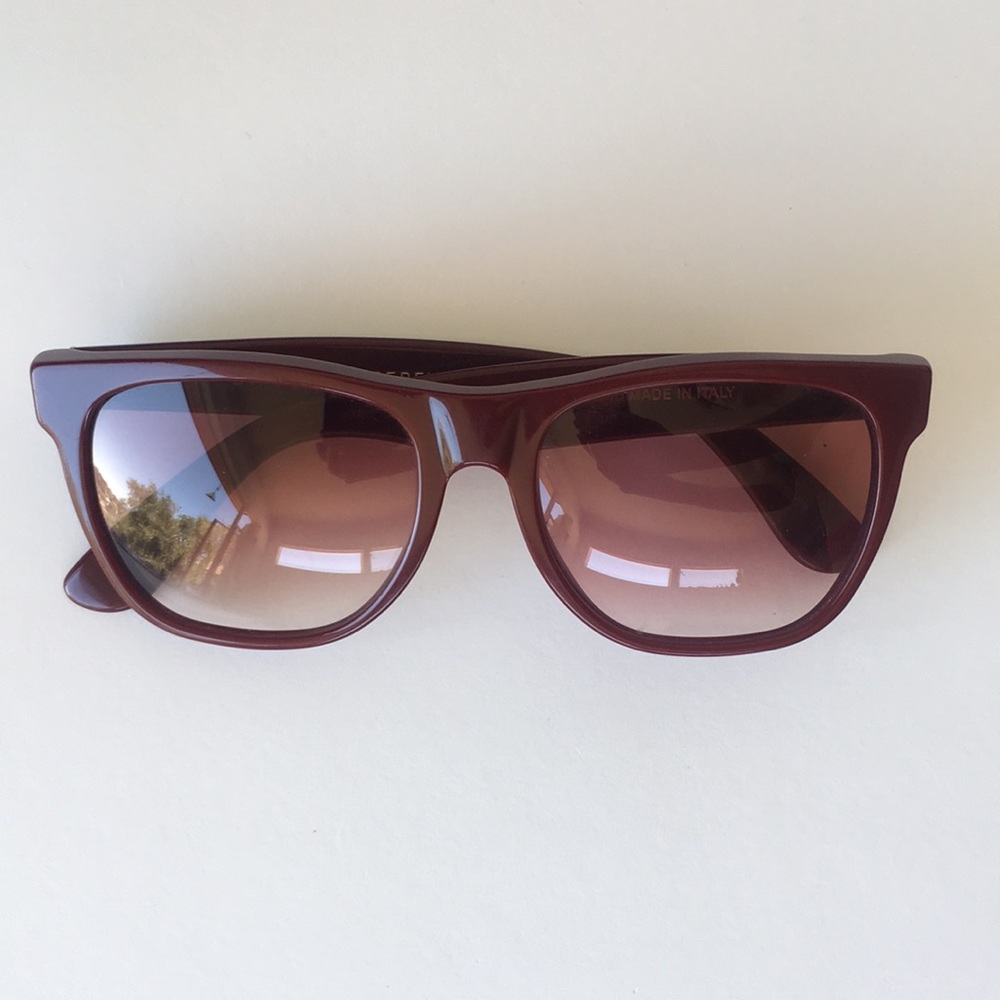 Retrosuperfuture maroon sunnies 🖤